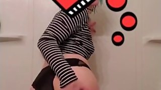 MY FIRST VIDEO - Strip Tease spookyteal Stipping Bath Dance Teen Pussy