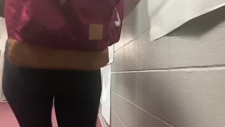 Teen pawg in leggings