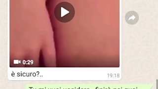 Studentessa da il culo per avere un bel voto (italiano whatsapp)