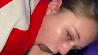 White teen sucking dick