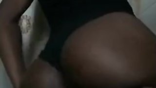 Late night ebony twerk