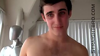 BEAUTIFUL young hairy hunk squirts