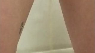 Hot Teen Mom Pees in the shower