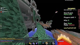 Skywars but the world is curved