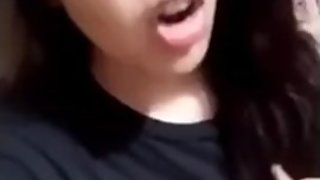 Pakistani Tiktoker girl strip